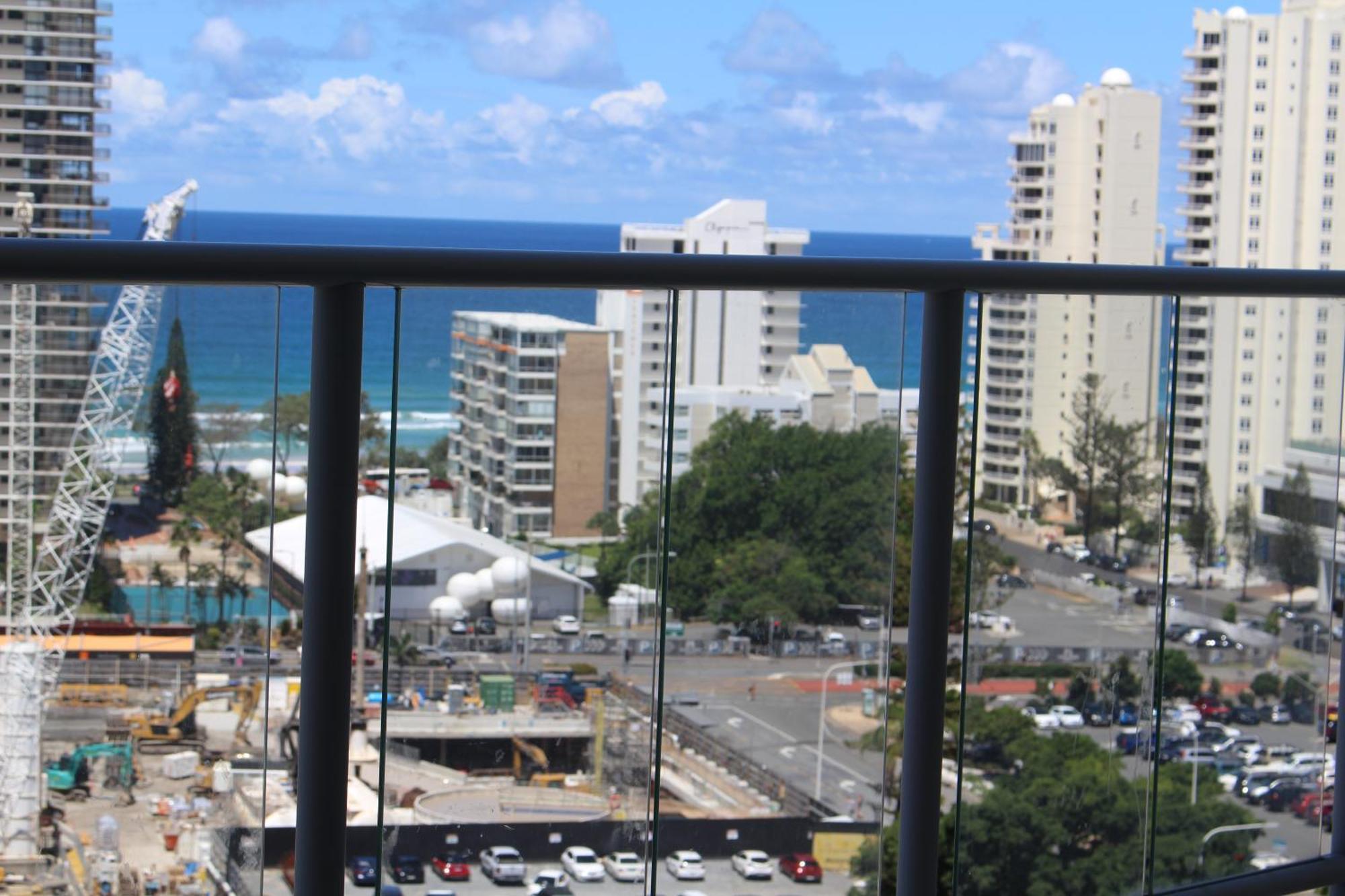 255 Sqm 3 Bedroom River Ocean View Surfers Paradise