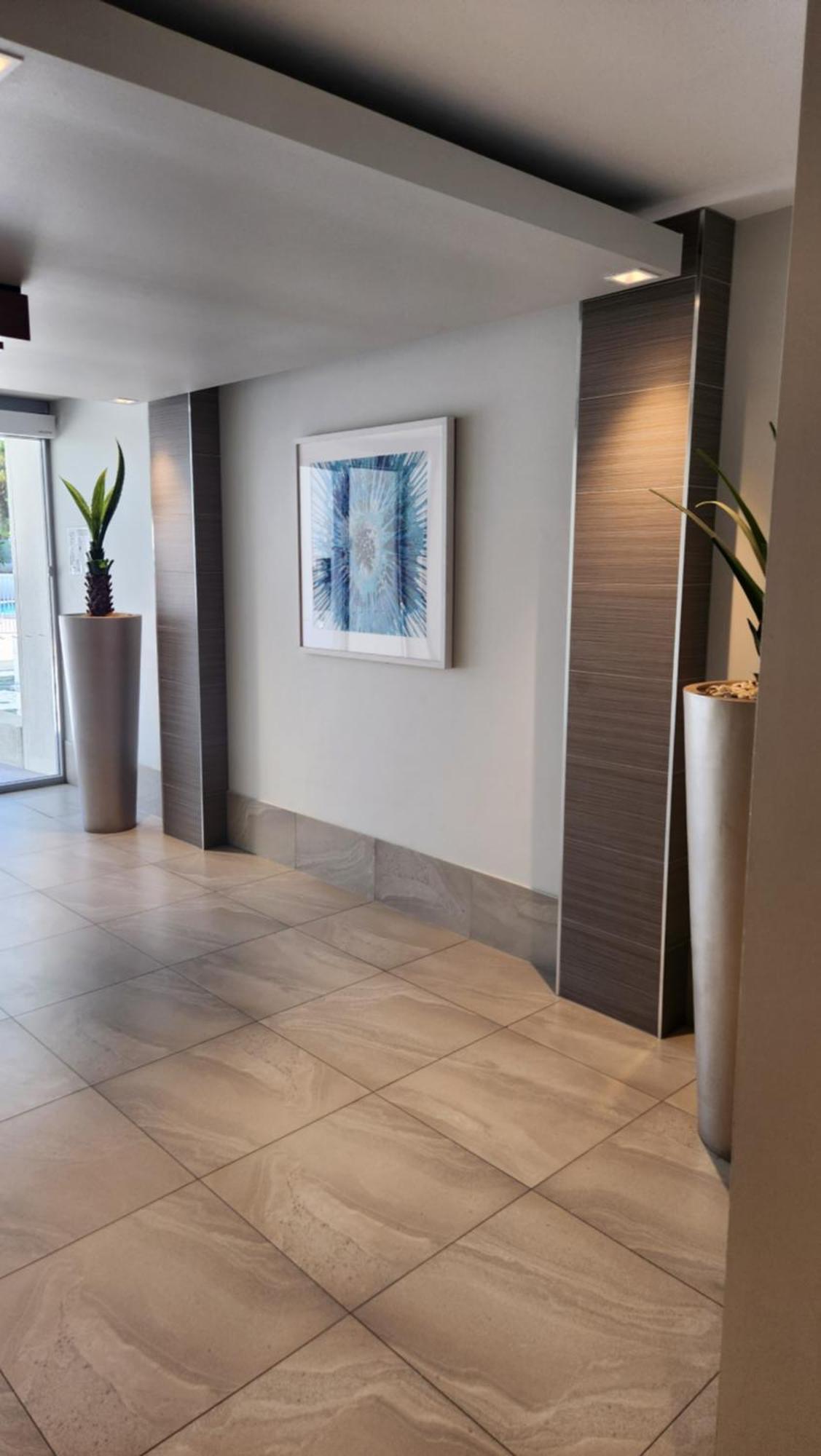 255 Sqm 3 Bedroom River Ocean View Surfers Paradise Aparthotel